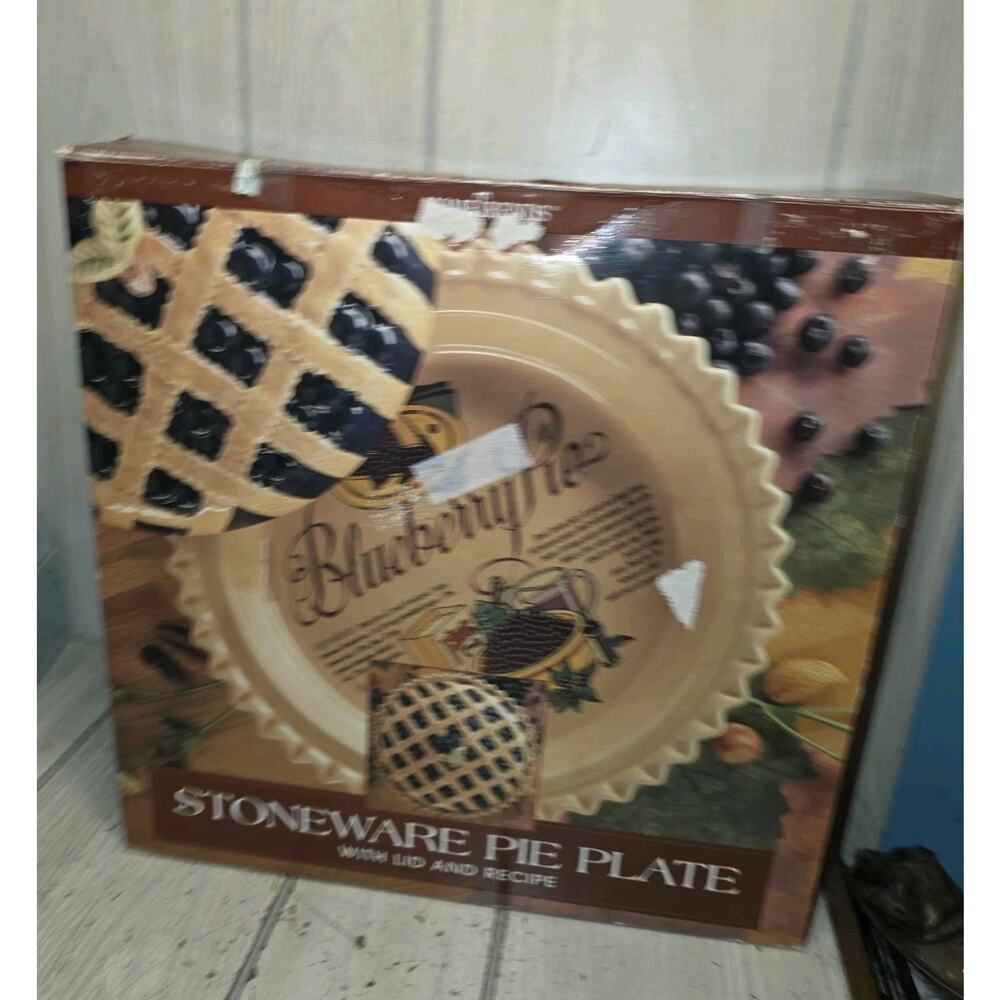 Vtg Blueberry Pie Recipe Dish Ceramic Scalloped Pan Lid Original Box GrandmaCore - Picture 10 of 10